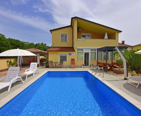 Maison d'hôtes de 5 unités avec piscine dans la région de Porec, à vendre - pic 4