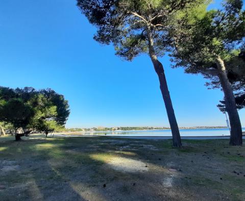 Appartement de deux chambres à Medulin avec parking, vue sur la mer, à vendre - pic 15