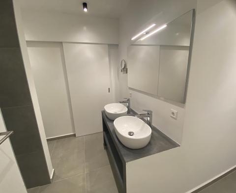 Apartmán s výhledem na moře v Premantura - pic 16