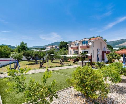 Magnifique villa avec vue sur la mer à Kastela, à vendre - pic 8