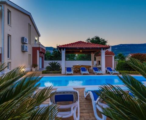 Magnifique villa avec vue sur la mer à Kastela, à vendre - pic 42