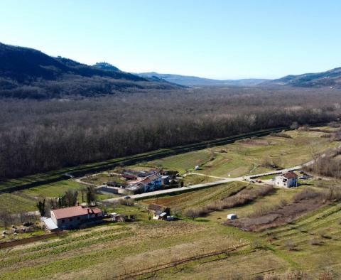 Stavební pozemek 1970 m2 s výhledem na Motovun, nebo prodej - pic 6