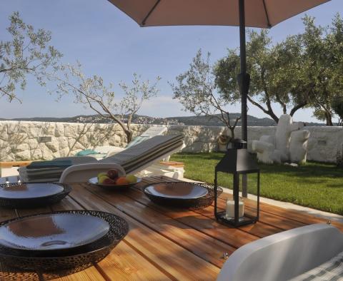 Exclusively with us! Astonishing 1st line villa in Seget Donji, Trogir, for sale! - pic 22