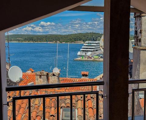 Immeuble superbement décoré au cœur de Rovinj avec terrasse sur le toit, vue, jacuzzi, à vendre - pic 4