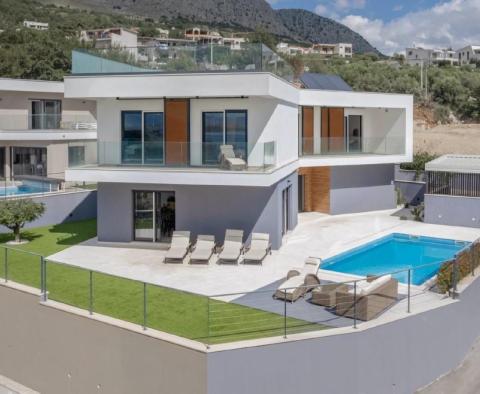 Superbe villa moderne neuve à Podstrana, à 300 m de la mer, à vendre - pic 12