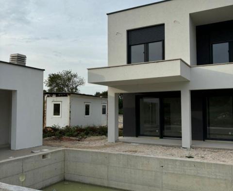 Maison jumelée moderne de haute qualité dans un endroit très calme dans la région de Labin, à vendre - pic 63