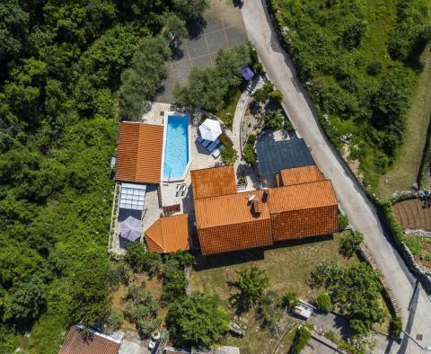 Haus mit Swimmingpool und Whirlpool auf Krk, zu verkaufen - foto 2