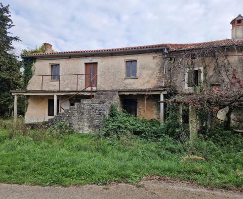 Steinhaus zur Renovierung in einem kleinen Dorf in Barban, zu verkaufen - foto 2