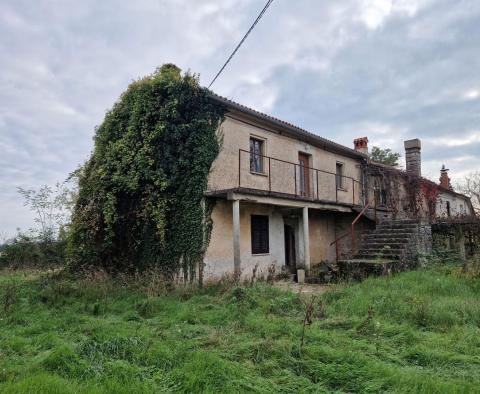 Steinhaus zur Renovierung in einem kleinen Dorf in Barban, zu verkaufen - foto 3