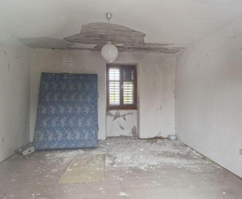 Steinhaus zur Renovierung in einem kleinen Dorf in Barban, zu verkaufen - foto 19