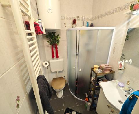 Wohnung mit 2 Schlafzimmern in Porat, Malinska-Dubašnica, zu verkaufen - foto 8