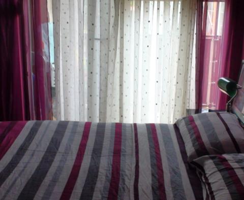 Apartament z 4 sypialniami w Splicie, na sprzedaż - pic 8