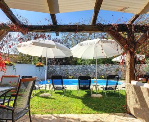 A beautiful stone villa with a swimming pool in the middle of Istria in Gracisce, for sale - pic 16