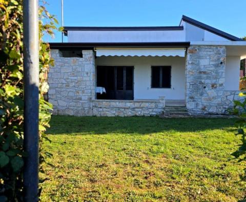 House right by the sea in Novigrad area of Istria, 1st row, for sale - pic 10