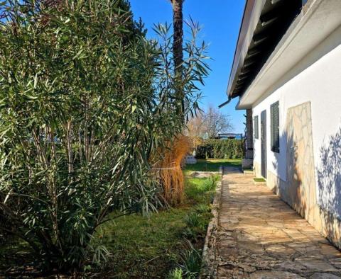 House right by the sea in Novigrad area of Istria, 1st row, for sale - pic 16