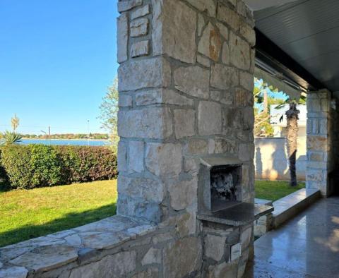 House right by the sea in Novigrad area of Istria, 1st row, for sale - pic 23