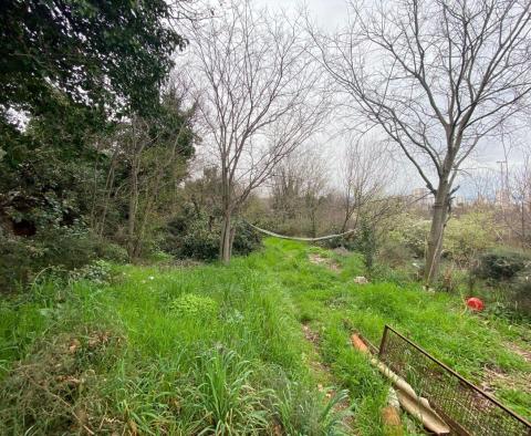 Ancienne villa italienne indépendante de 1912 avec vue sur la mer et jardin de 2 383 m2 à Rijeka, à vendre - pic 21