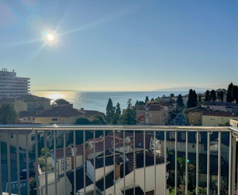 New larger apartment in the center of Opatija with a roof terrace and a panoramic view of the sea, garage, terrace, for sale - pic 4