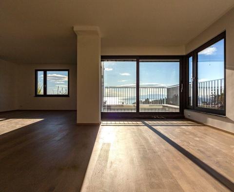 Neubau, Luxuswohnung im Zentrum von Opatija mit Dachterrasse und Panoramablick auf das Meer, Garage, Terrasse, zu verkaufen - foto 4