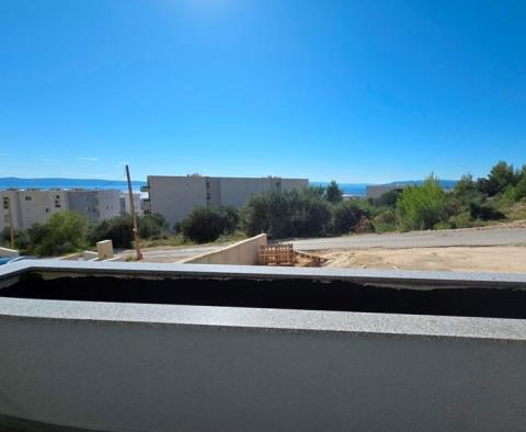 Spacious 3-bedroom apartment in Makarska, for sale - pic 2