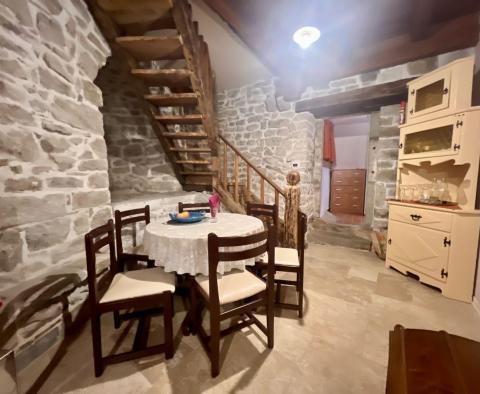 Renovated autochthonous stone house in the historic heart of Istria, for sale - pic 6