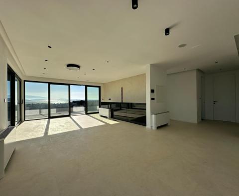 Luxury penthouse in a new building in the city of Krk, for sale - pic 13