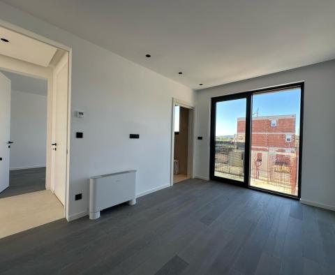 Luxusní penthouse v novostavbě ve městě Krk na prodej - pic 24