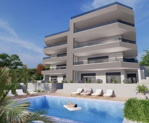 Neue moderne Wohnung in einer Luxusresidenz auf Ciovo, Trogir, zu verkaufen - foto 2