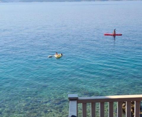 Seltenes Anwesen in erster Meereslinie an der Riviera von Omis, zu verkaufen - foto 2