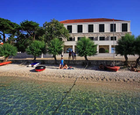 Hôtel de type boutique au bord de l'eau sur l'île de Brac - opportunité rare ! - pic 3