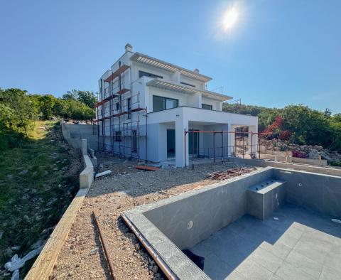 Exclusive villa with swimming pool and garage and panoramic sea view in Kostrena, for sale - pic 8