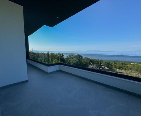 New modern villa with infinity pool, garage, garden, panoramic sea views in Kostrena, for sale - pic 19