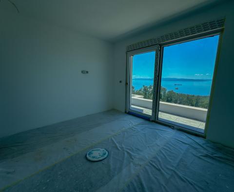 New modern villa with infinity pool, garage, garden, panoramic sea views in Kostrena, for sale - pic 34