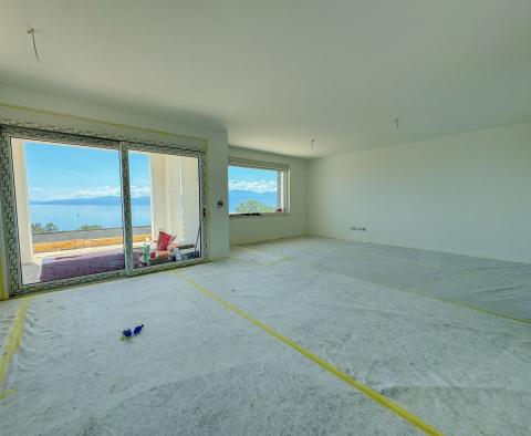 New modern villa with infinity pool, garage, garden, panoramic sea views in Kostrena, for sale - pic 40