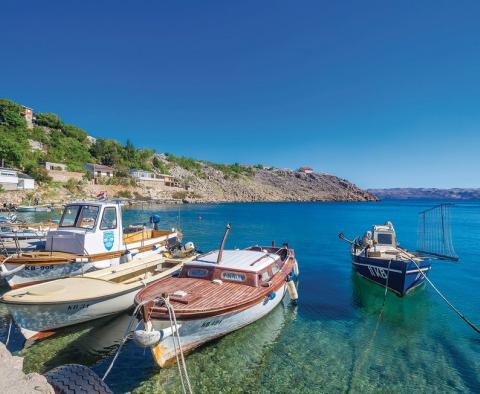 Immeuble à appartements en bord de mer dans la région de Senj, à vendre - pic 4