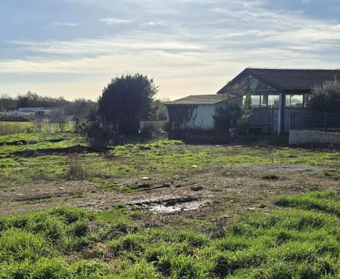 Luxuswohnung in der Nähe des schönen Poreč mit großem Garten, zu verkaufen - foto 18