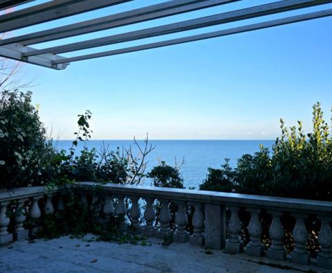 Unique villa on the 1st row to the sea in Umag area, for sale - pic 13