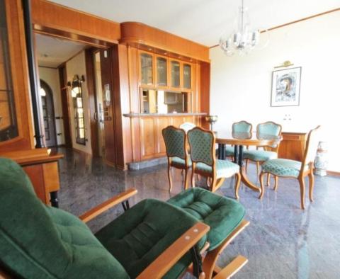 Egyedülálló villa közvetlenül a tenger mellett Umag környékén eladó - pic 44