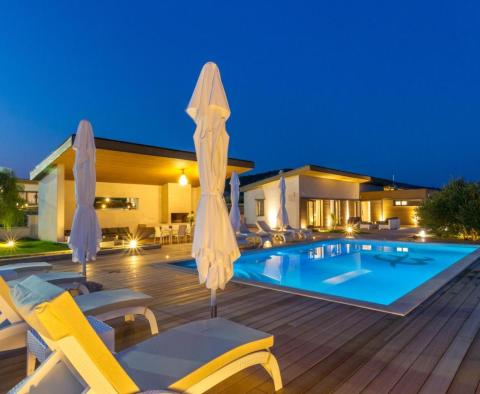 Fantastic 5*****  estate with tennis terrain on Hvar, for sale - pic 22