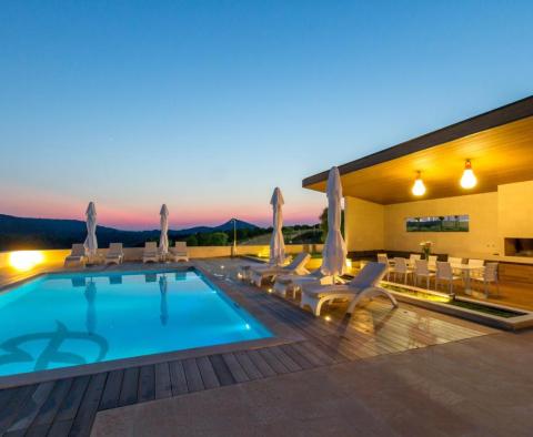 Fantastic 5*****  estate with tennis terrain on Hvar, for sale - pic 23