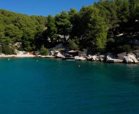 Magnifique villa en 1ère ligne sur l'île de Brac avec possibilité d'amarrage, à vendre - pic 7