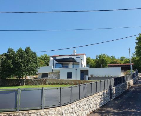 Villa de qualité supérieure avec piscine à Kostrena, avec une vue imprenable sur la mer, à vendre - pic 17