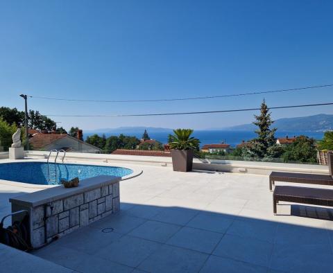 Grande villa avec piscine à Rijeka, à vendre - pic 3