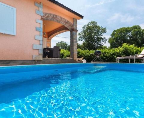 Ground floor villa with swimming pool near the city center of Labin, for sale - pic 2