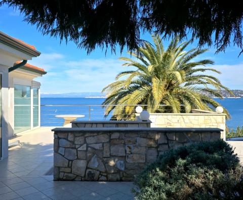 Villa en bord de mer dans la région d'Umag, à vendre - pic 11