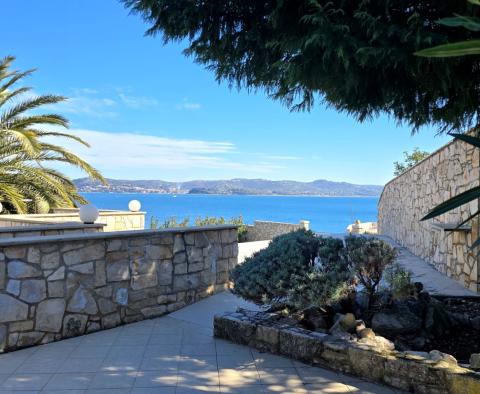 Villa en bord de mer dans la région d'Umag, à vendre - pic 14