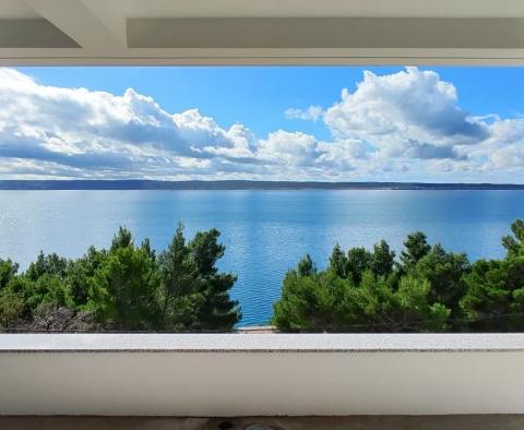 Moderne Villa mit Swimmingpool, zweite Reihe zum Meer mit Panoramablick auf das Meer, Starigrad, zu verkaufen - foto 2