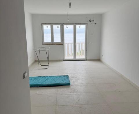 Unique 1st line apartment on Omis riviera, for sale - pic 5