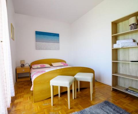 Pensjonat z 4 apartamentami na Riwierze Zadar, 80 metrów od morza, na sprzedaż - pic 12