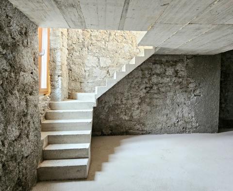 Maison unique à Vrsar avec vue sur la mer, à seulement 50 mètres de la mer, à vendre - pic 15